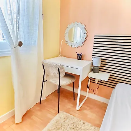 Sunny Days 아파트 파라림니