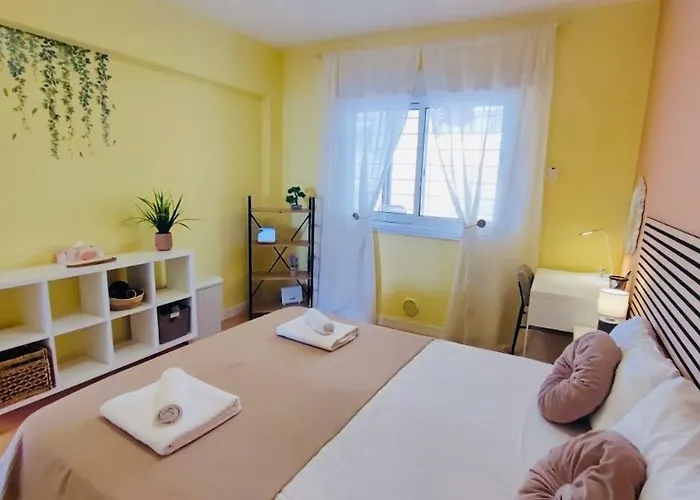 Sunny Days * Παραλίμνι